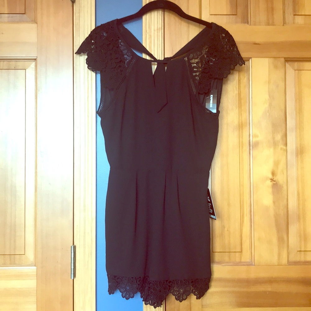 Super cute romper!